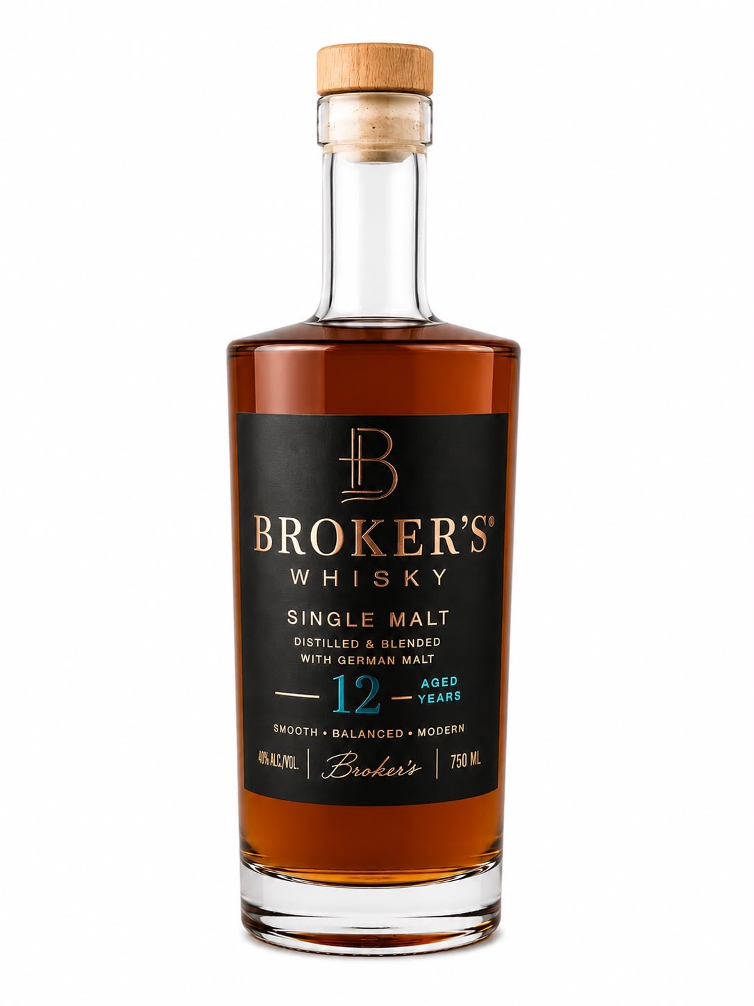 Botella de Broker's Whisky 12 Aged Years en estudio, whisky Brokers German Single Malt 40% vol. 750 ml